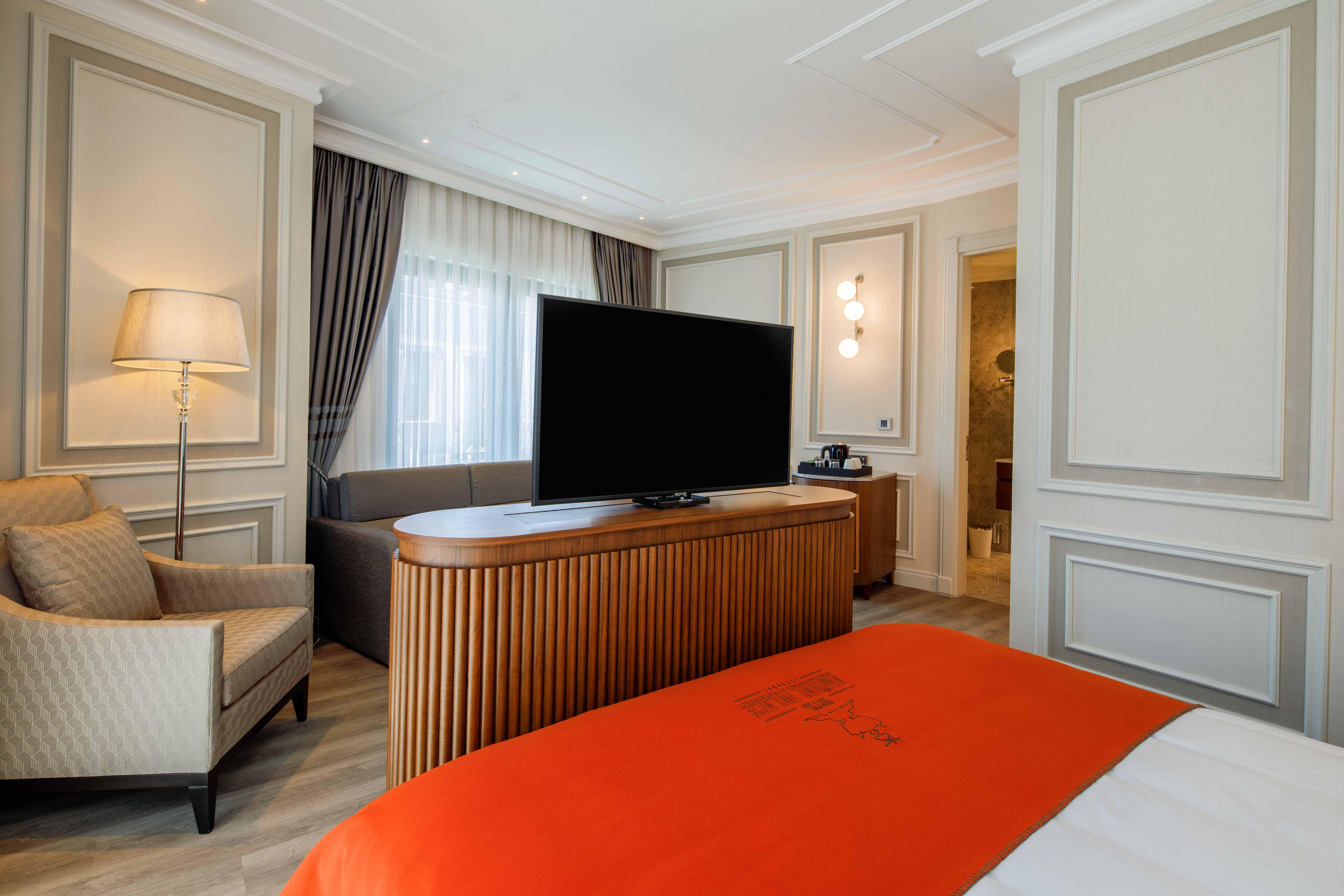 Amiral Palace Hotel&spa Hotel